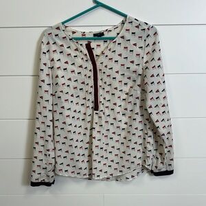 Women's White and Black Patterned Top
